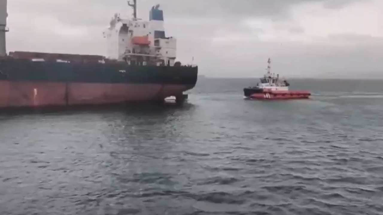İstanbul Boğazında gemi arızası paniği