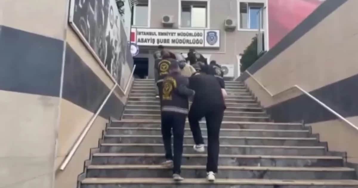 İstanbul merkezli 10 ilde sanal medya operasyonunda 10 şüpheli gözaltına alındı