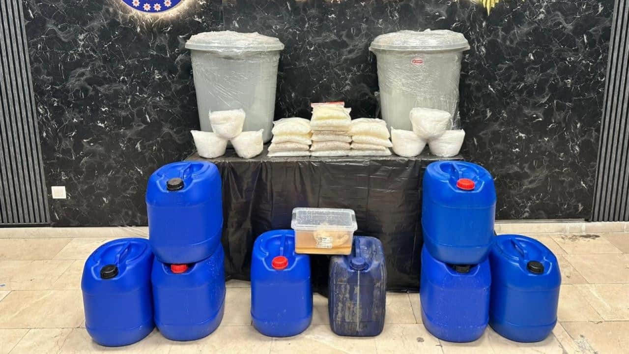 İstanbul'da 240 kilogram uyuşturucu ele geçirildi