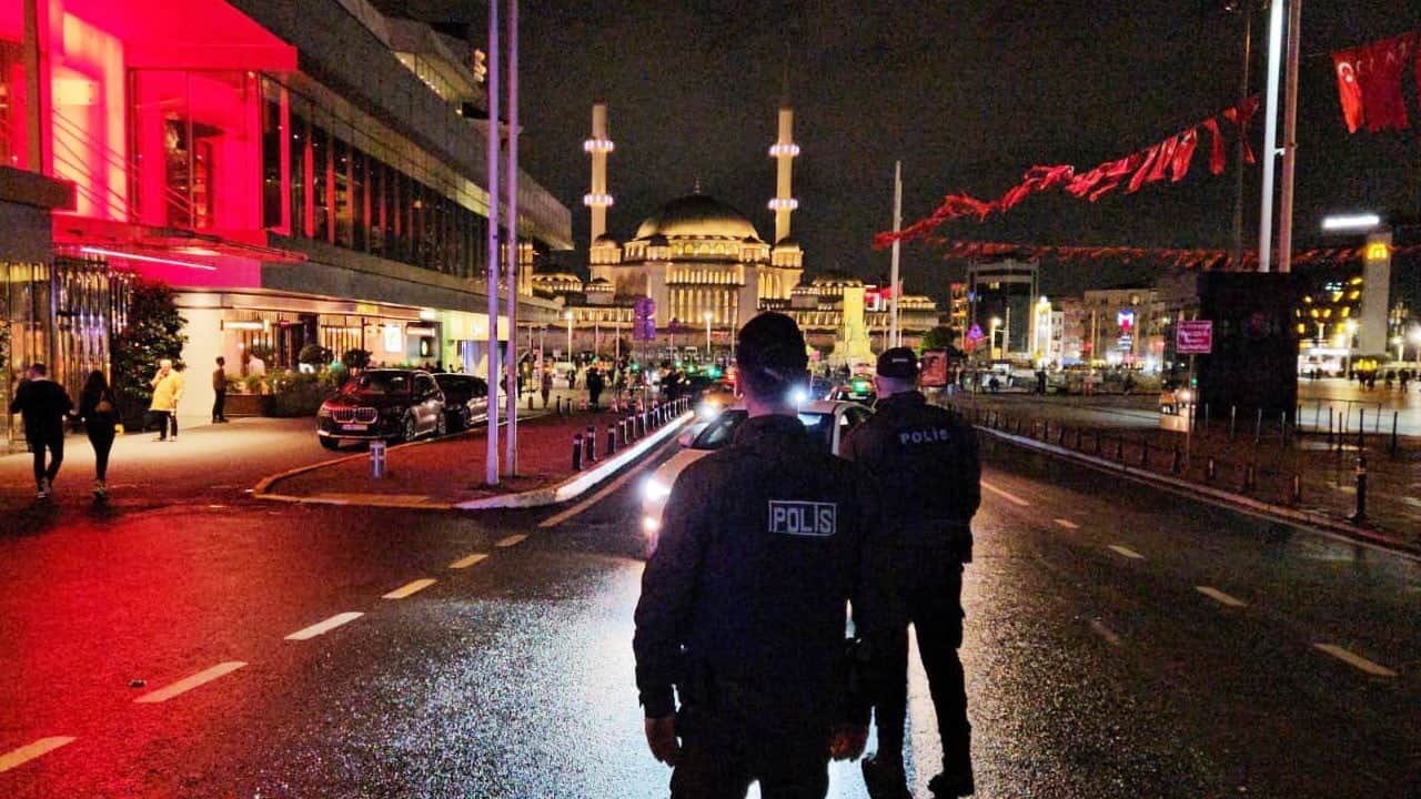 İstanbul'da helikopter destekli ‘Huzur İstanbul’ uygulaması