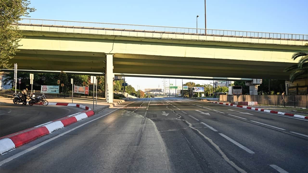 İstanbul'da Zafer Bayramı provası nedeniyle bazı yollar trafiğe kapatıldı