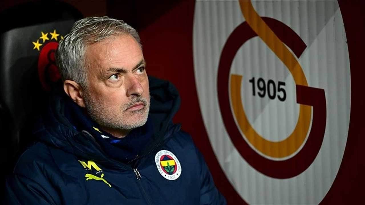 Jose Mourinho Galatasaray'ın yüzünü güldürdü