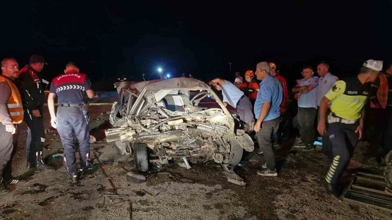 Kafa Kafaya Çarpışma! 1 Ölü, 1 Yaralı