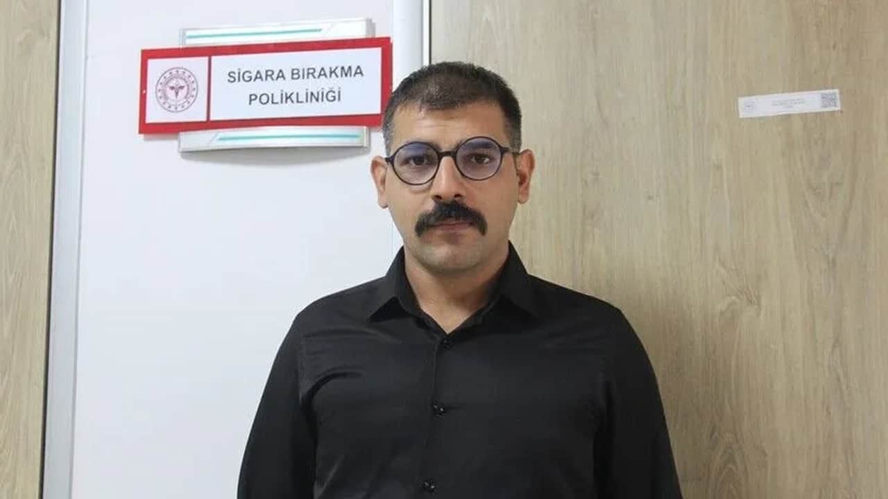 Kalp krizi geçirince cebindeki sigara paketini...