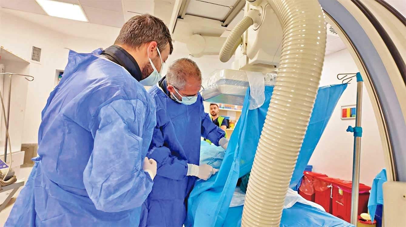 Kalp pili implantasyonu işlemleri başladı