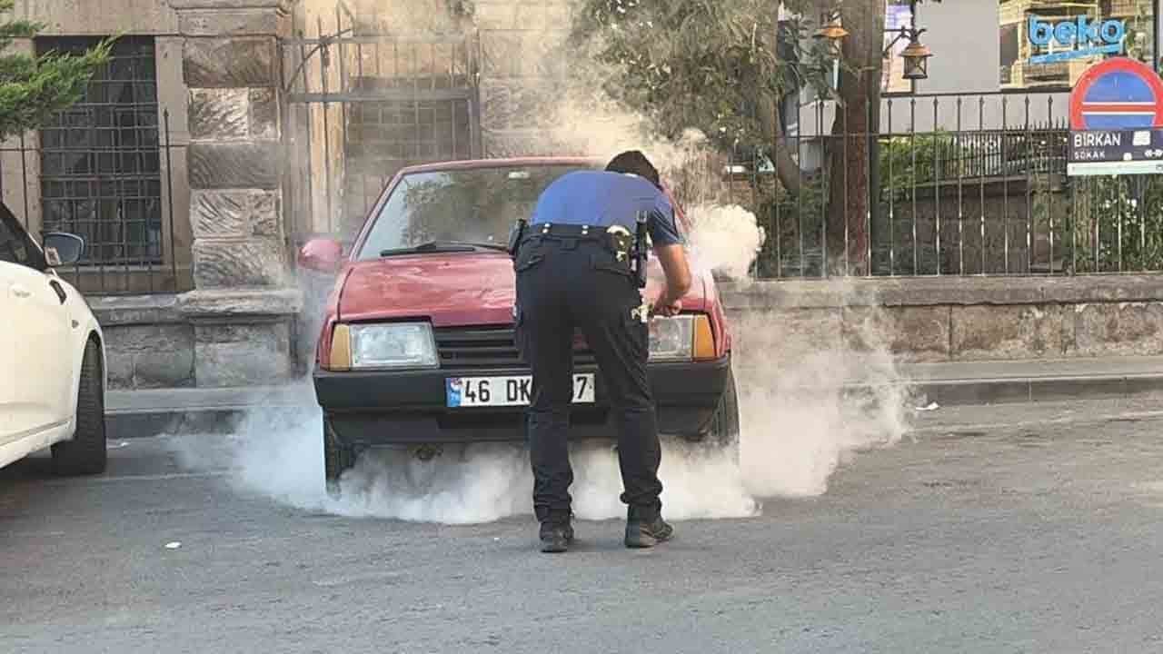 Kaput alev aldı: İmdatlarına polis yetişti