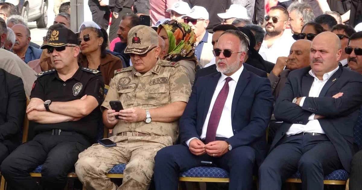 Kars Belediyesi 600 milyon TL'lik tesisleri ve 53 iş makinesini törenle hizmete aldı