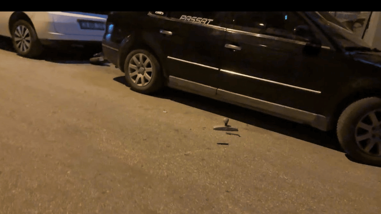 Kavgadan geriye kol saati ve kapı kolu kaldı