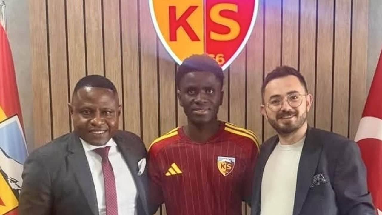 Kayserispor’da orta sahaya takviye