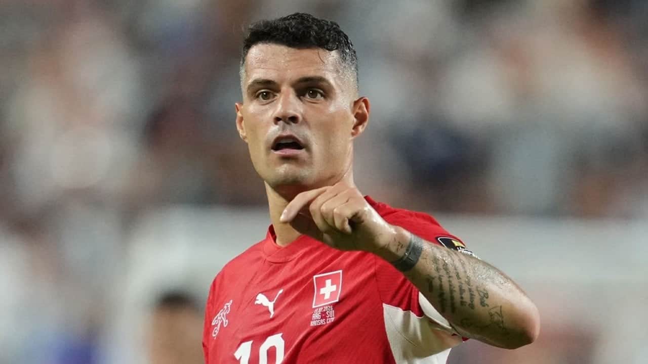Kendini ihbar etmek zorunda kaldı! Dünyaca ünlü futbolcudan sahtekarlık itirafı