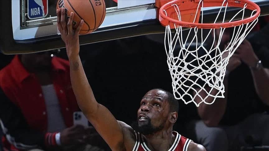 Kevin Durant, NBA'de bunu da başardı!