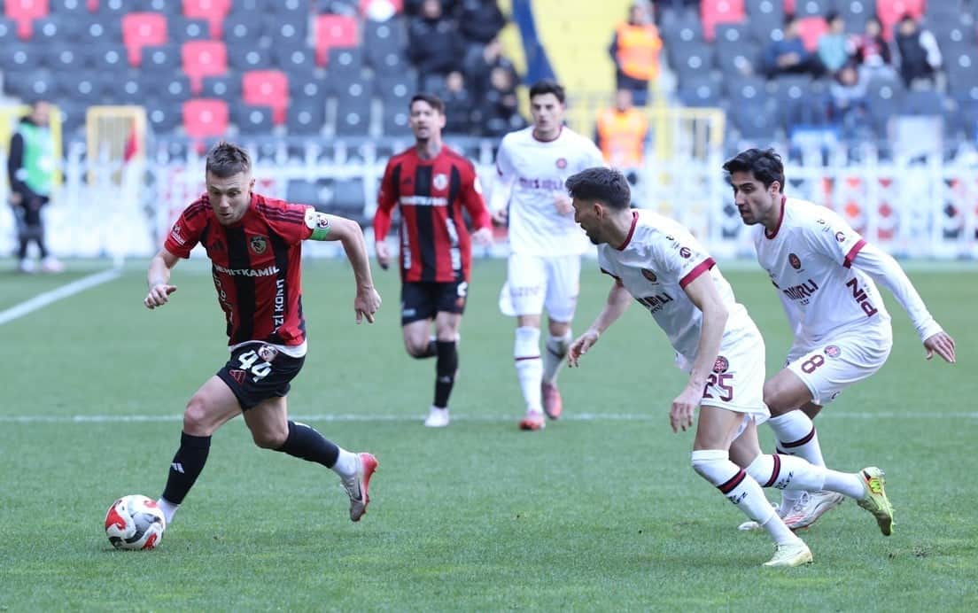Kırmızı siyahlıların maçında kazanan çıkmadı!