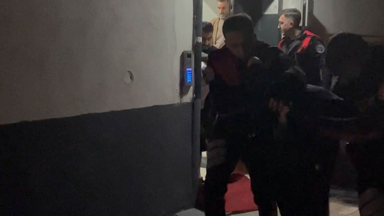 Kıskıvrak yakalandılar! Cezaevinden firar ettiler, kaçış uzun sürmedi