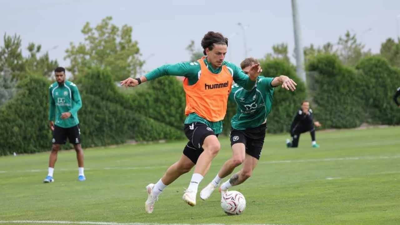 Konyaspor'da Erzurum mesaisi