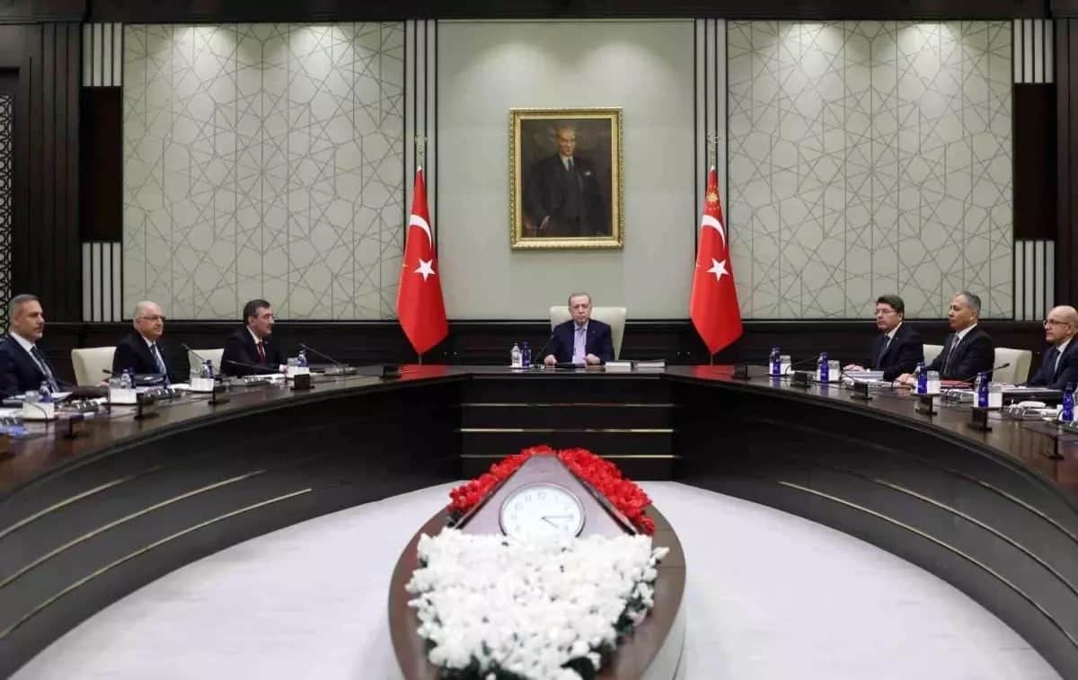 Kritik Kabine Beştepe’de toplanıyor: Masada savaş ve ikramiye var!