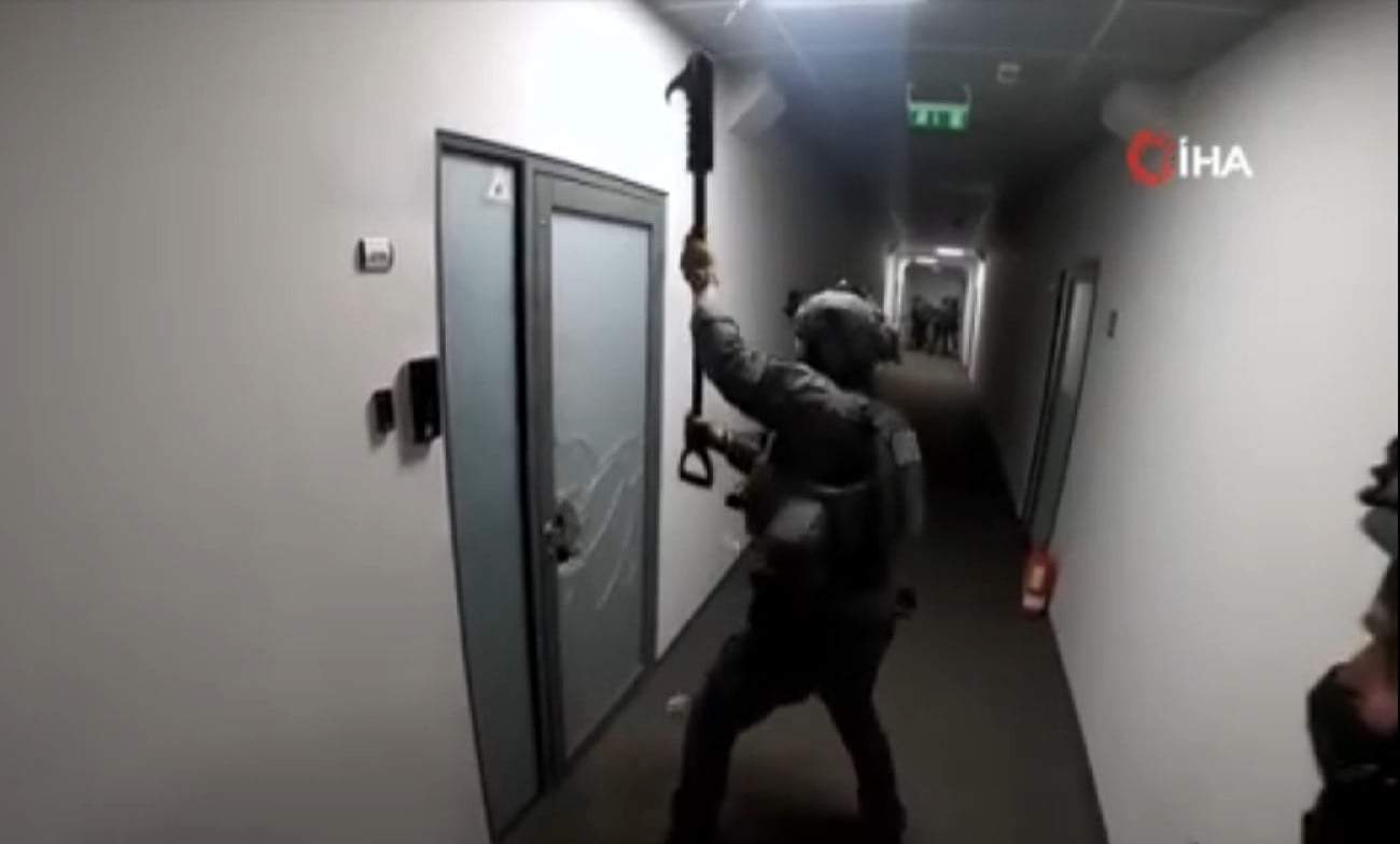 Letonya merkezli siber suç şebekesine uluslararası polis operasyonu