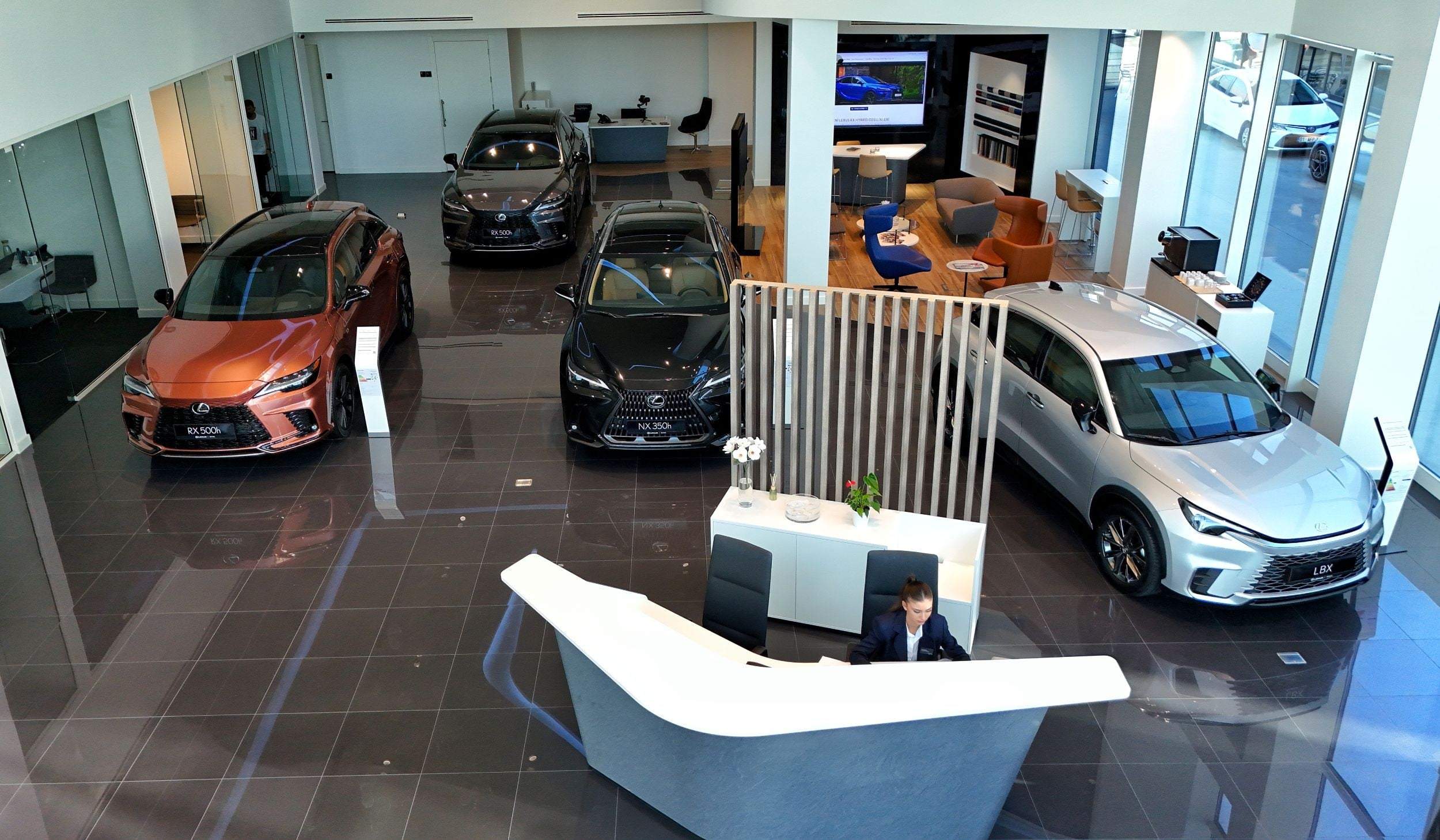 Lexus’tan Türkiye’de dev adım! Adana showroomu kapılarını açtı!