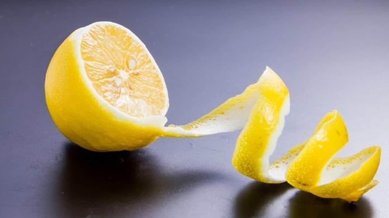 Limon kabuğunu  sakın çöpe atmayın! Çok ama çok pişman olursunuz