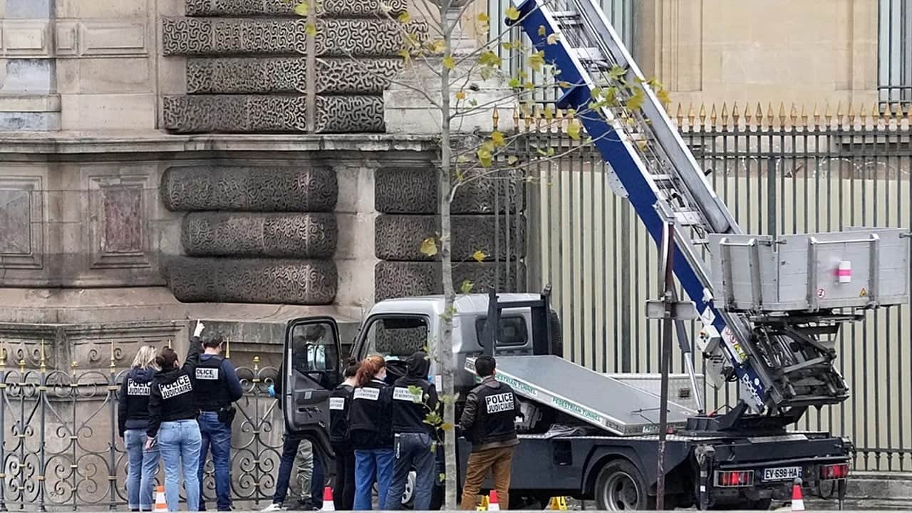Louvre soygunu, Alman asansörünü meşhur etti