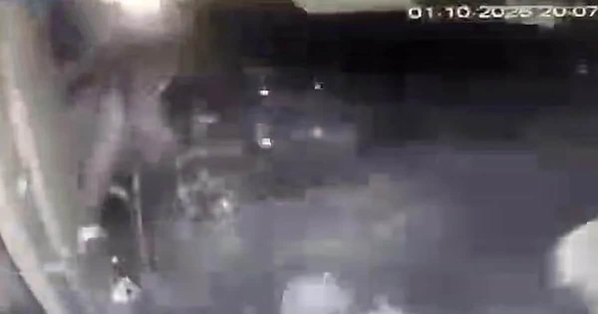 Malatya Yeşilyurt'ta kazada 2 kişi öldü, çarpışma anı otobüsün kamerasına yansıdı