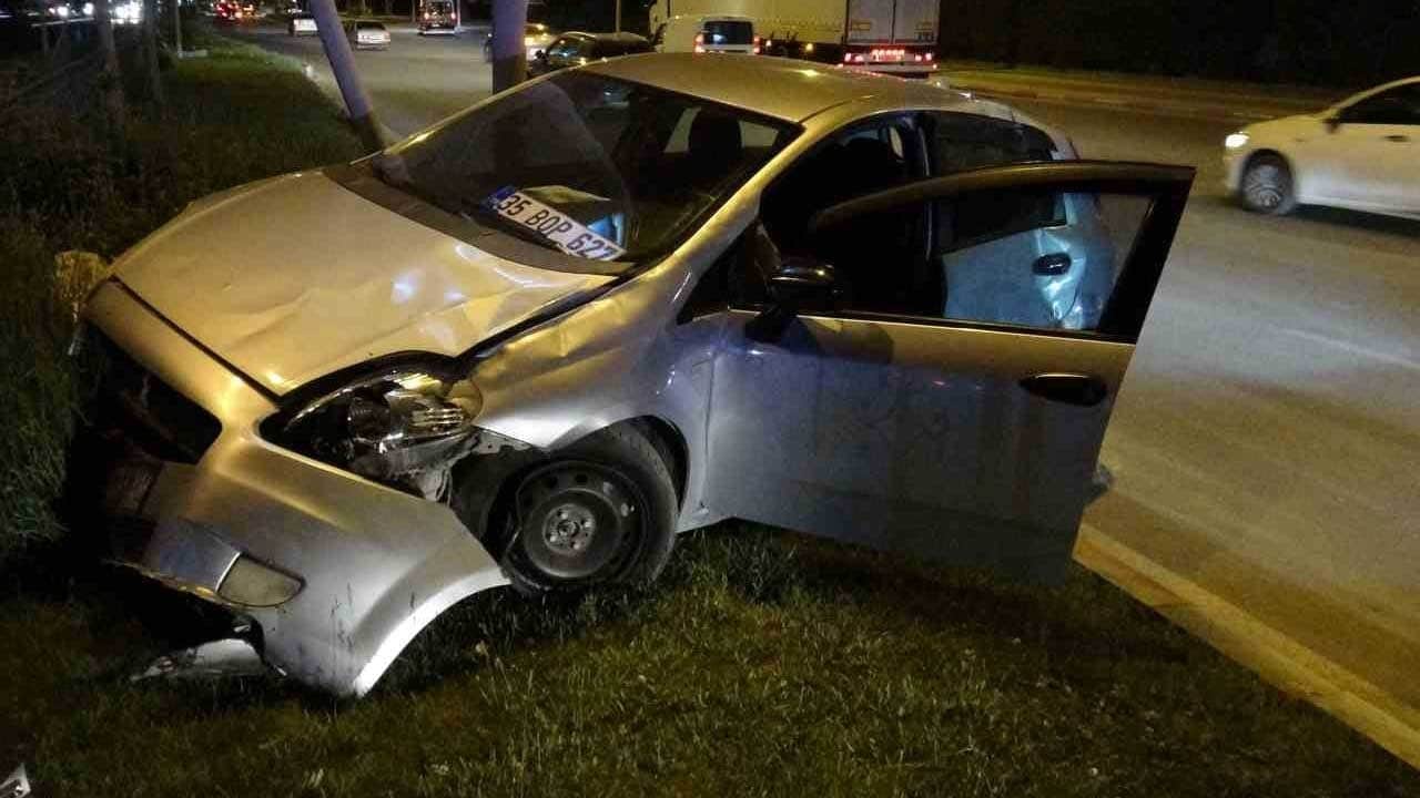 Malatya’da tır ile çarpışan araç refüje çıktı