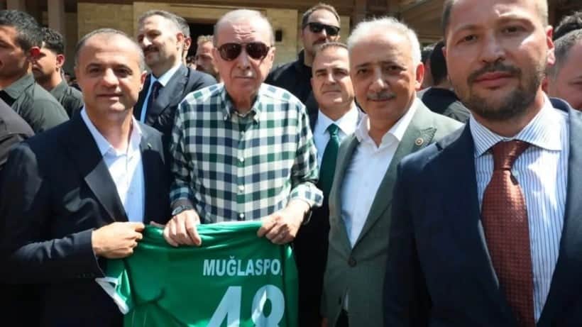 Marmaris'te sürpriz zirve! Cumhurbaşkanı Erdoğan'a yeşil-beyazlı hediye!