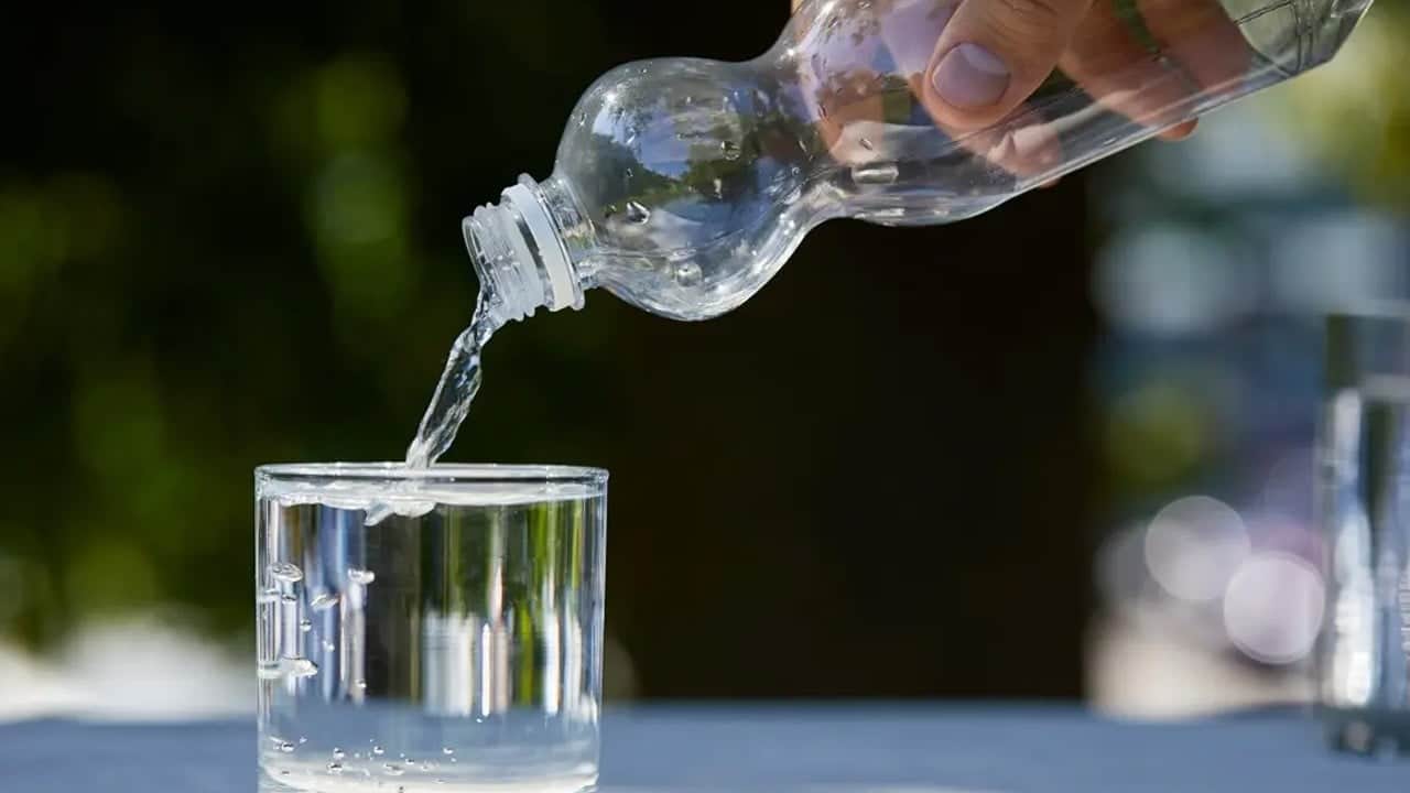 Merak edilen soru cevaplandı: Günde 3 litre su içerseniz Bakın vücutta neler oluyor...