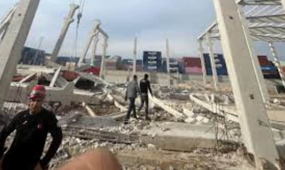 Mersin'de inşaat çöktü! 3 işçi yaralandı, mahsur kalan 1 kişi kurtarıldı