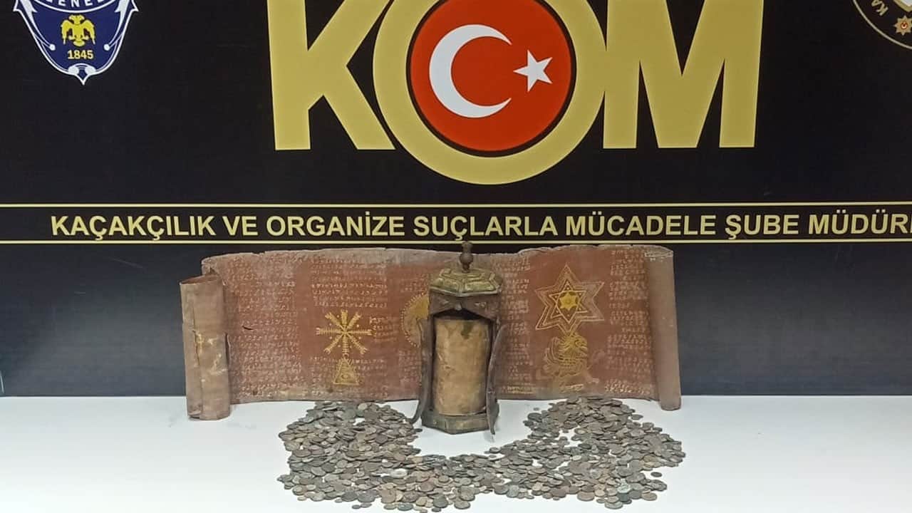 Mersin’de zehir tacirlerine geçit yok Duvar saatinden uyuşturucu çıktı