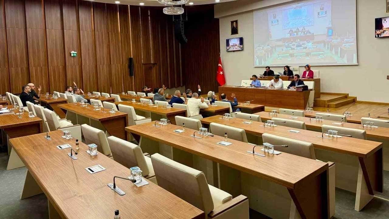 Milletin meclisine boykot! CHP'den hizmeti kilitleme girişimi