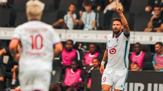 Milli yıldızlar sahne aldı! Berke Özer kalesini kapattı, Lille lige galibiyetle başladı