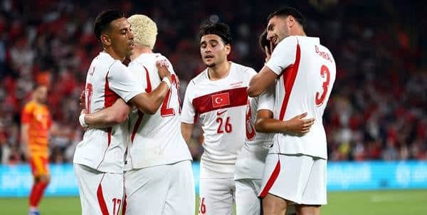 Millilerden Dünya Kupası öncesi Kadıköy'de gol şov: 4-0