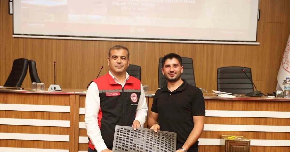 Muğla çam balında QR kodlu takip sistemi pilot olarak 50 arıcıya tanıtıldı