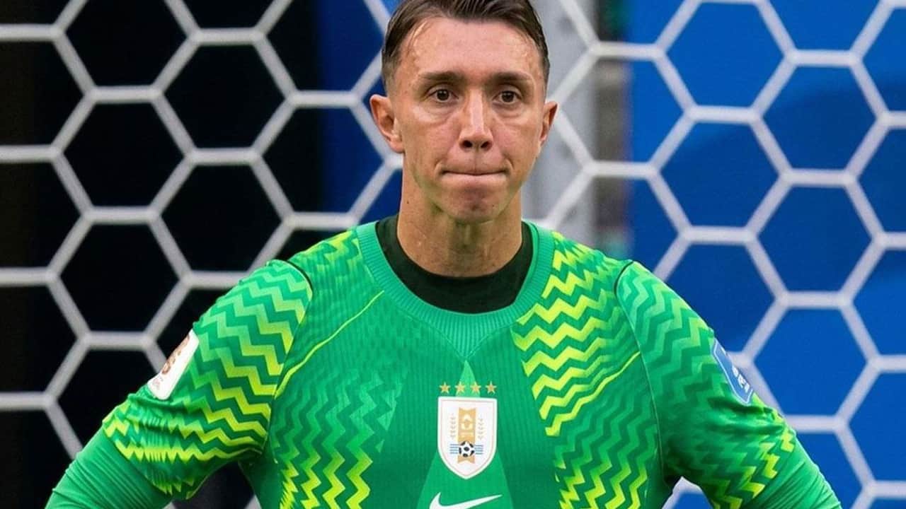 Muslera'dan çok büyük bir hata!