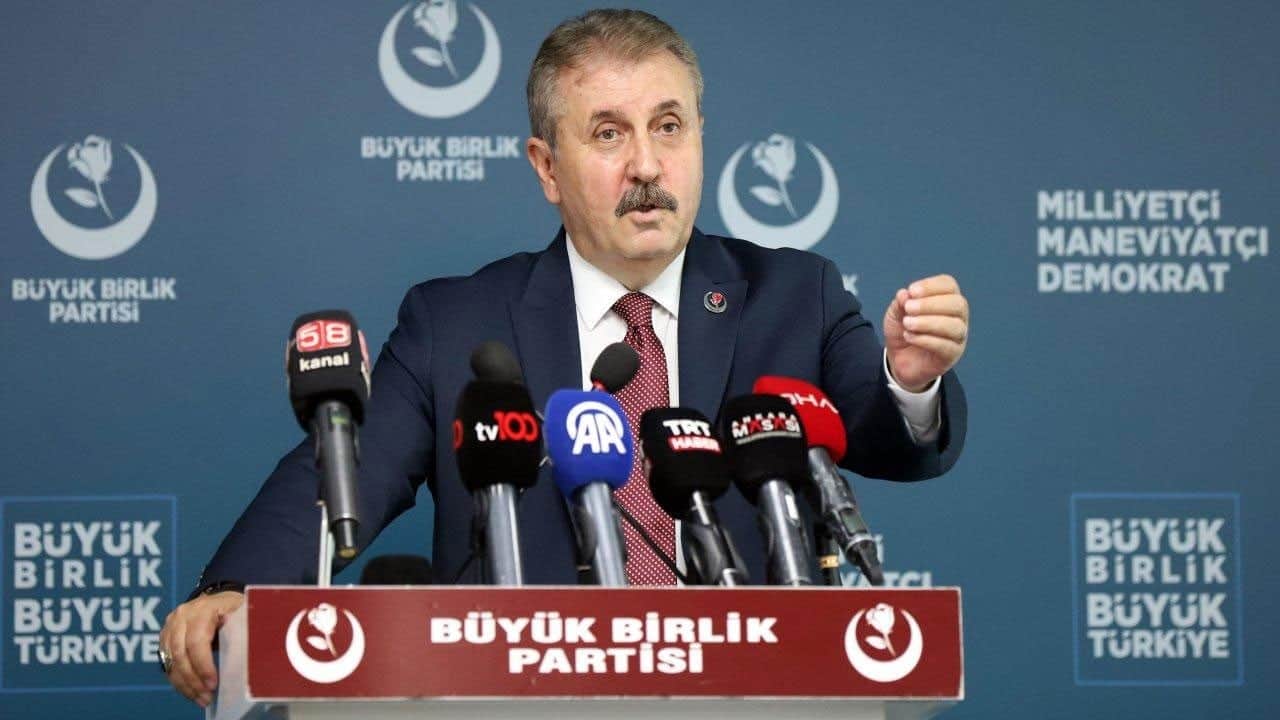 Mustafa Destici’den Kıbrıs Barış Harekatı mesajı