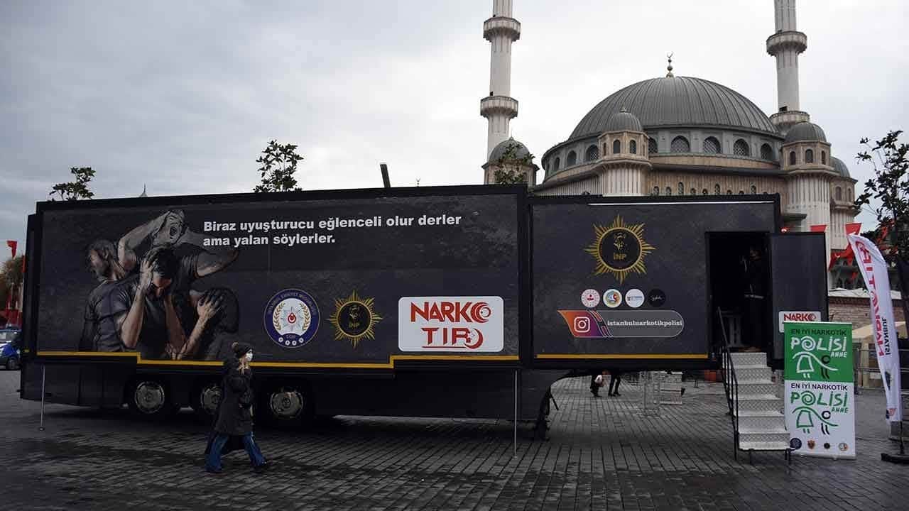 Narko tır Elazığ'ı salladı! Zehir tacirlerine karşı başlatılan dev farkındalık seferberliğine vatandaşlar akın etti!