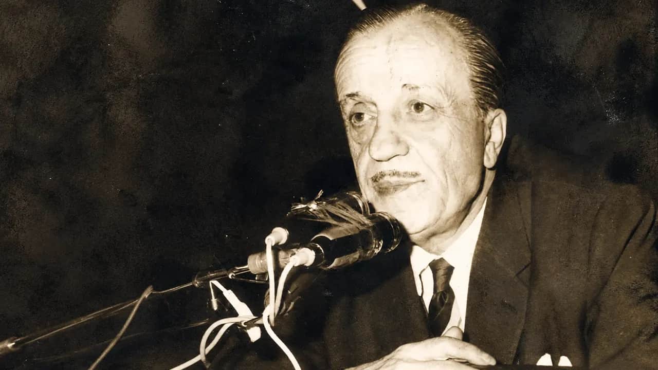 Necip Fazıl Kısakürek'in siyasî mücadelesi ve partilere bakışı