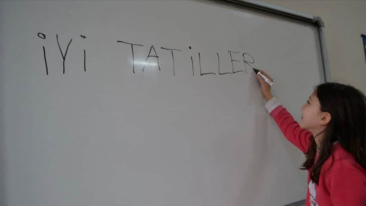 Nisan ara tatili iptal mi? Ara tatil yapılmayacak mı?