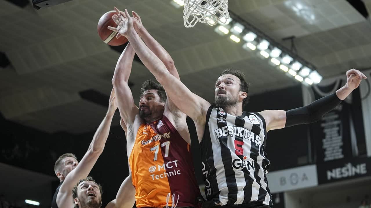 Normal sezonu galibiyetle kapattı! Galatasaray derbide Beşiktaş’ı devirdi