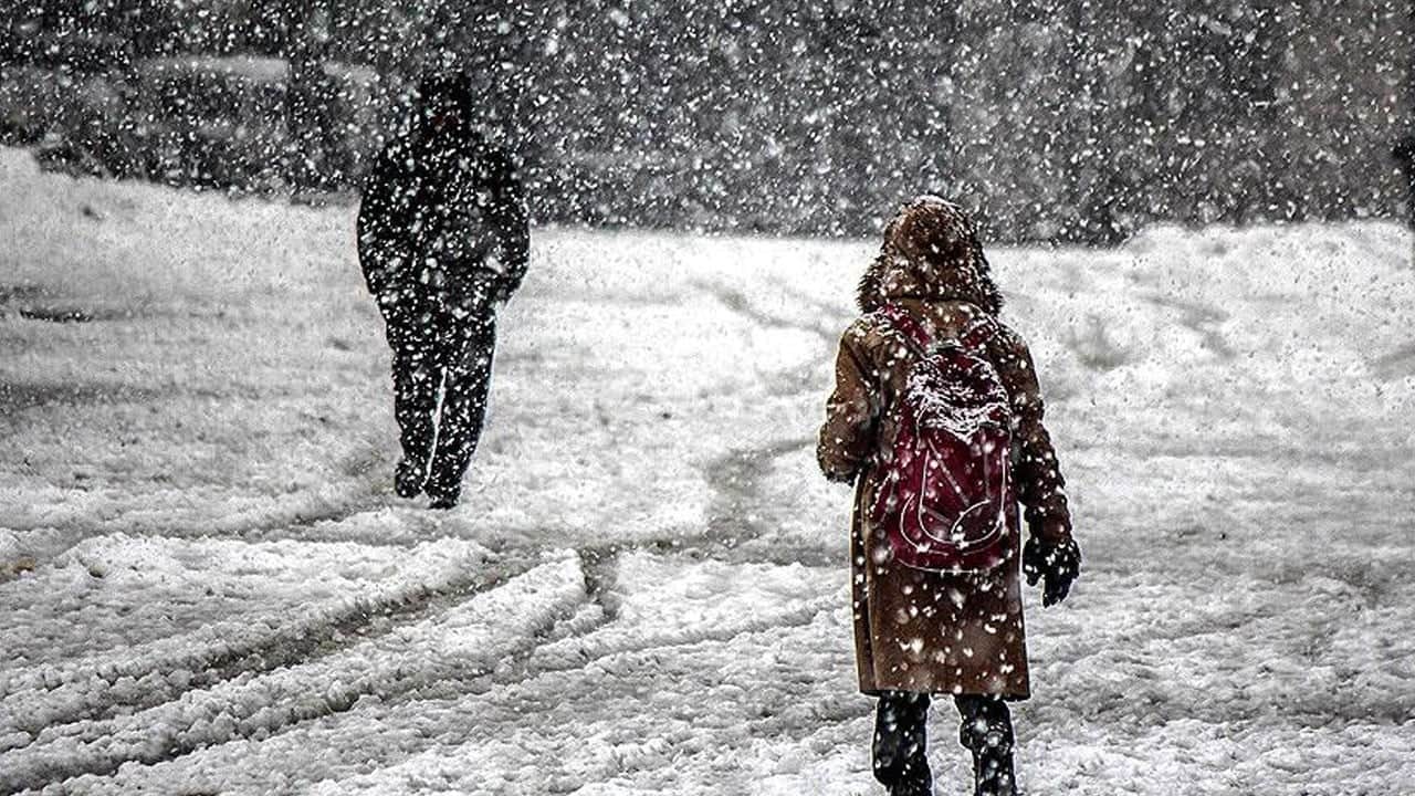 O ilimizde kurslara 1 gün ara verildi