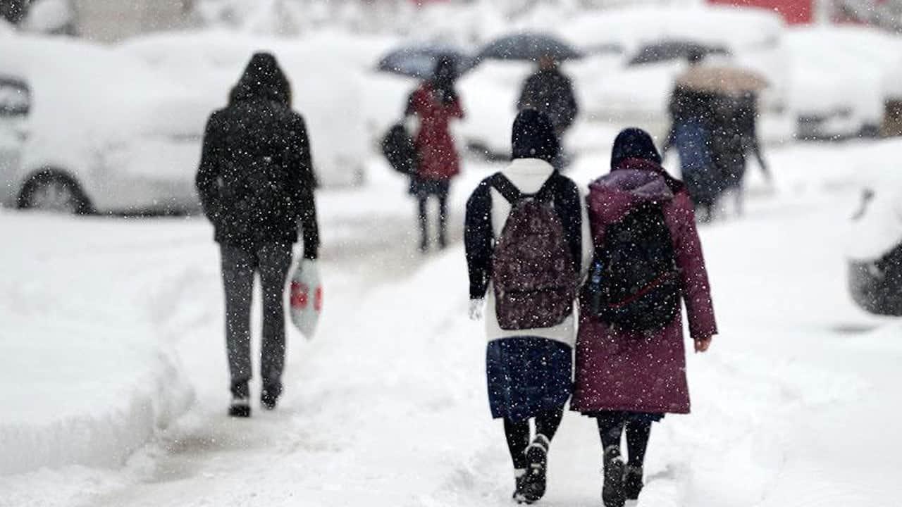 O ilimizde yaşayanlar dikkat! Okullar tatil edildi