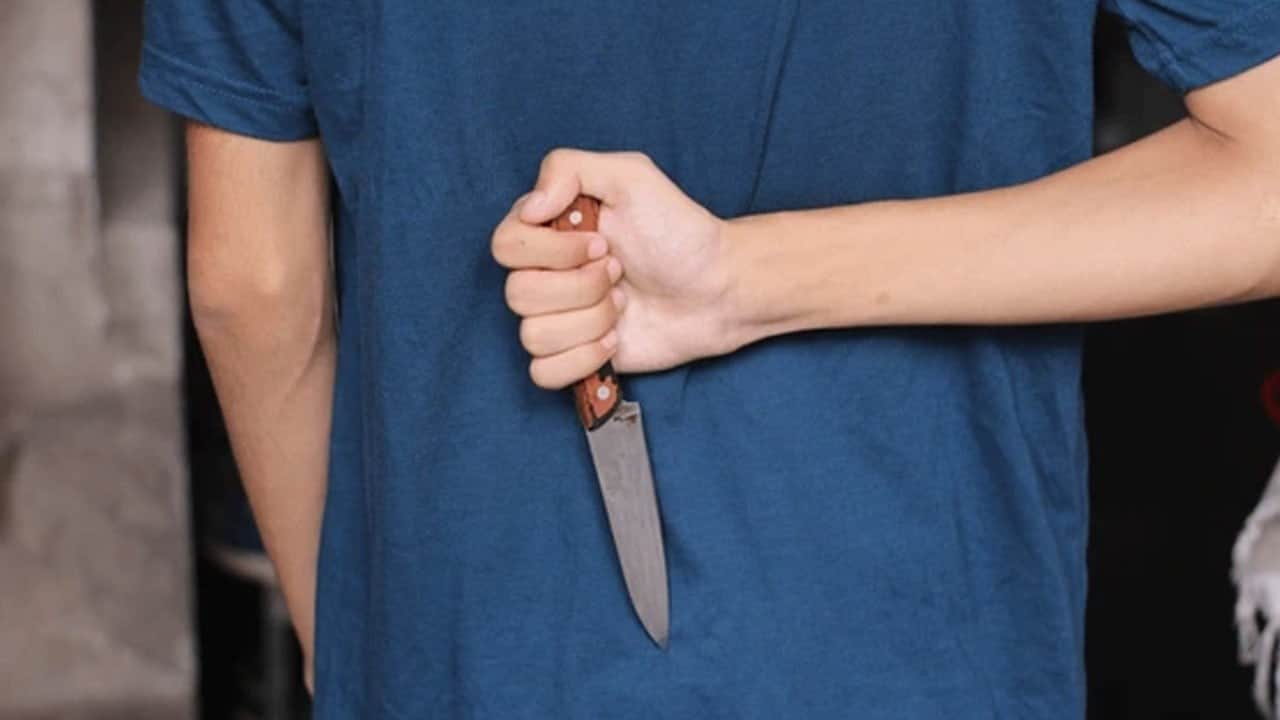 Oğlu tarafından bıçaklanan adam yaşamını yitirdi