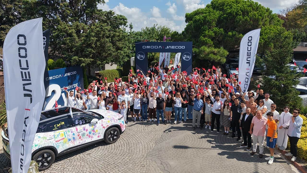 OMODA | JAECOO Türkiye’de ikinci yılını böyle kutladı! İstanbul’da büyük konvoy