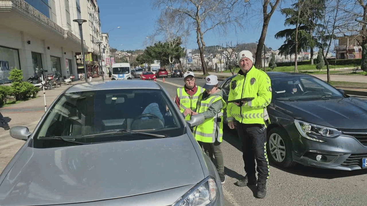 Ordu’da özel çocuklar trafik polisi oldu