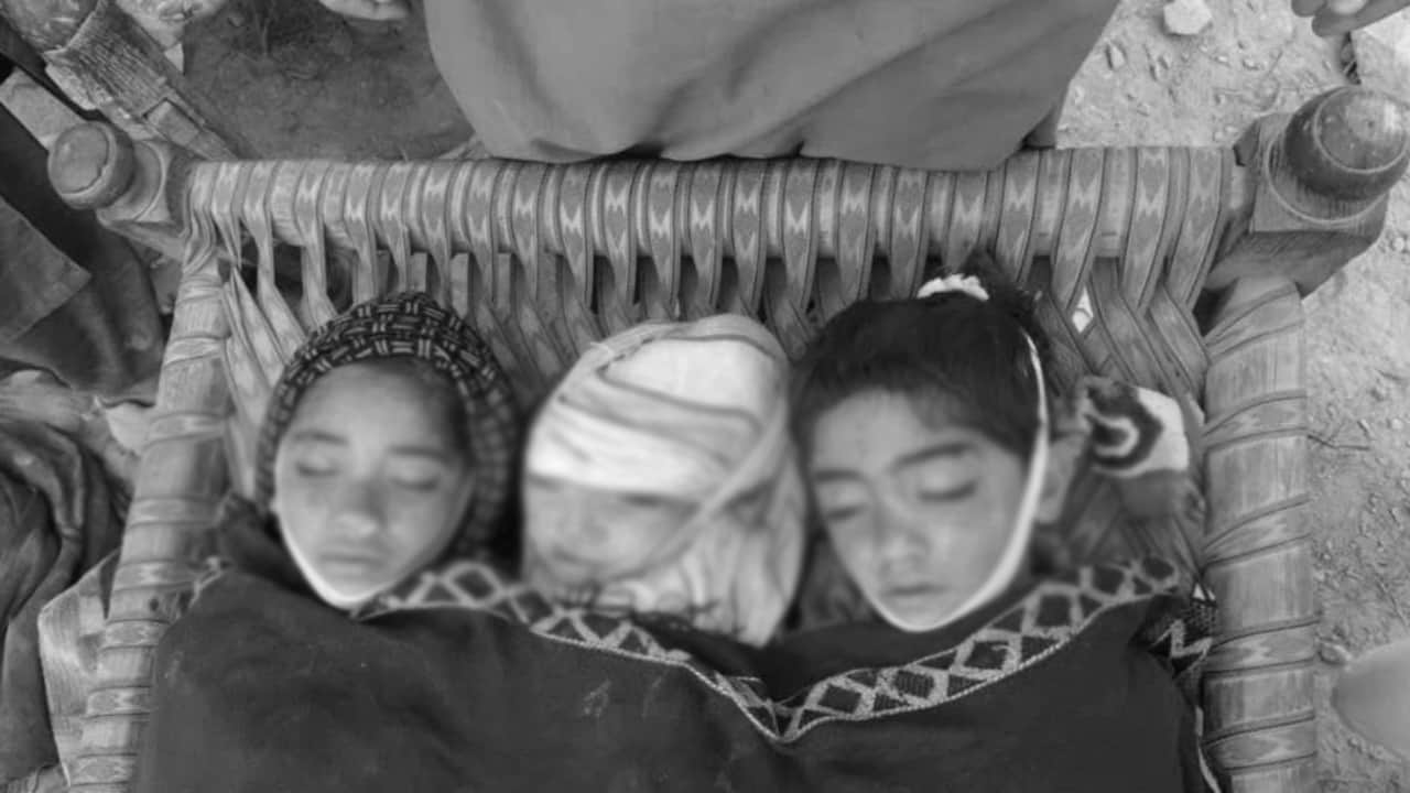 Pakistan ordusu Afganistan'da sivilleri vurdu!
