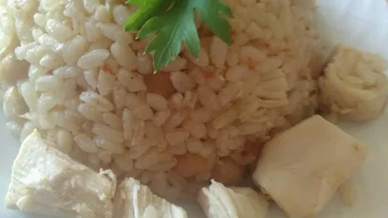 Pakistan yemeği nedir? Nasıl yapılır? Pakistan pilavı (Müthiş lezzet) tavuklu pilav tarifiyle çok benzer