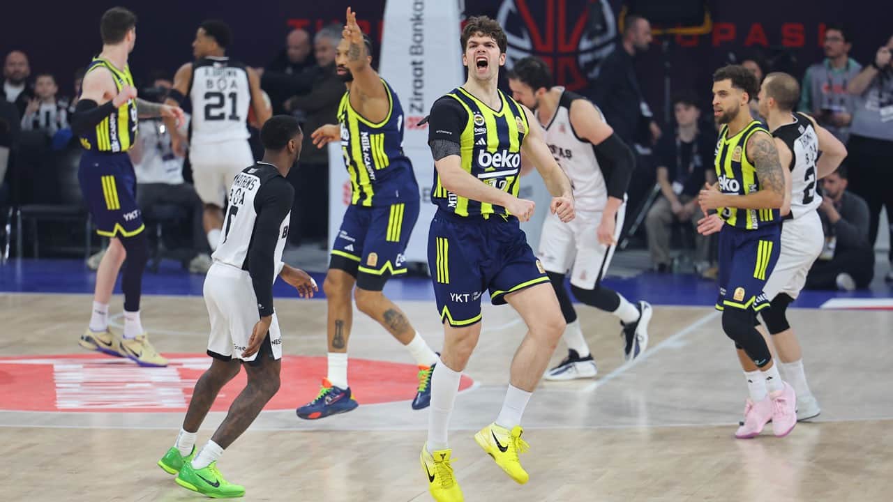 Pota derbisi Kanarya'nın! Şampiyon Fenerbahçe Beko