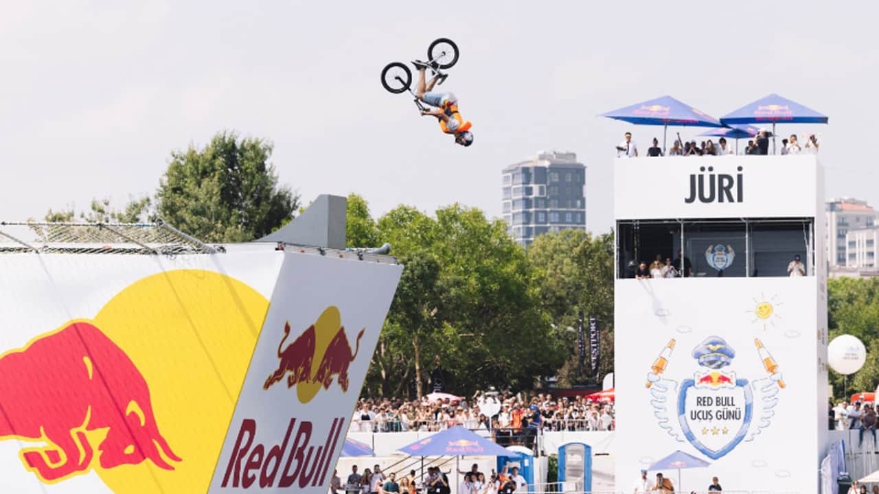 Red Bull Uçuş Günü Geri Dönüyor