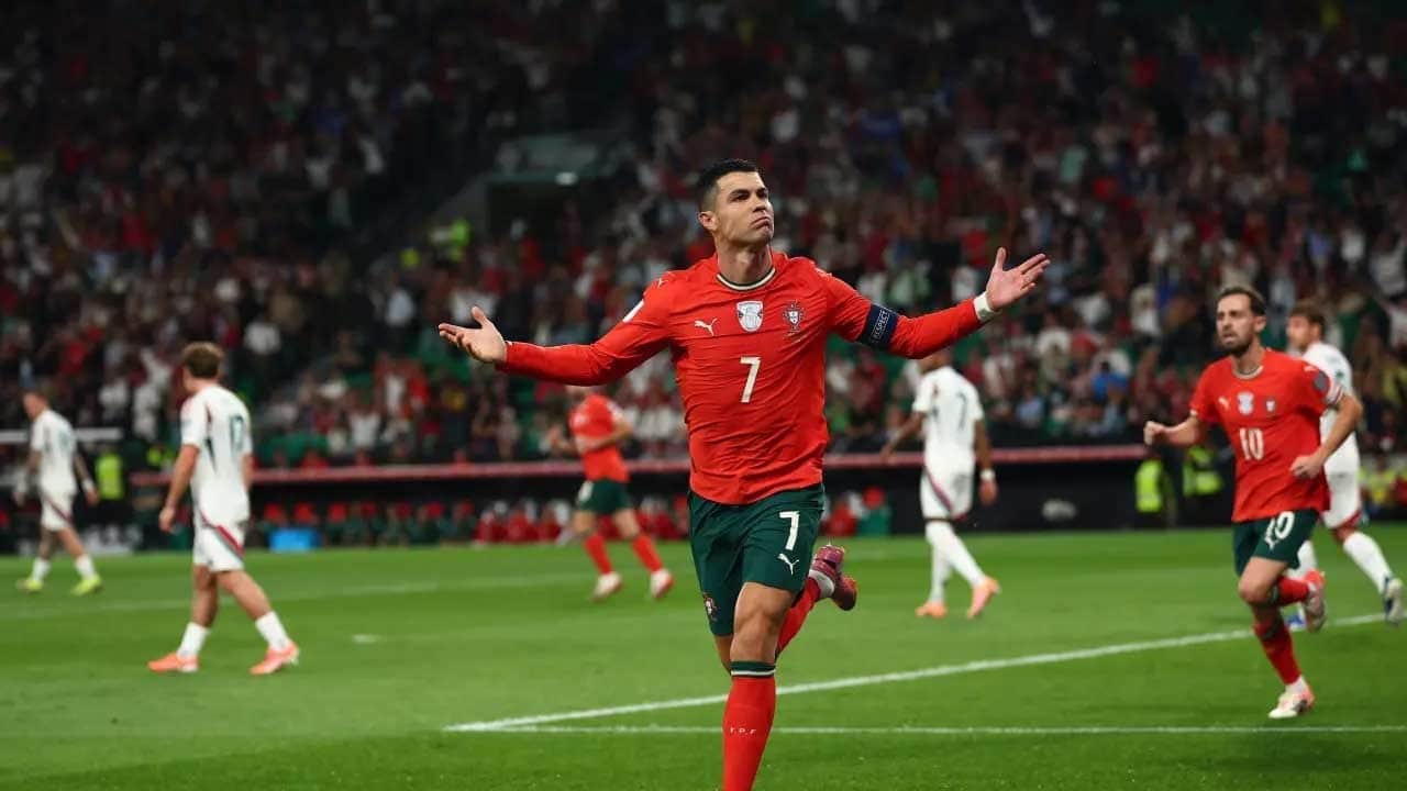 Ronaldo yine tarihe geçti!