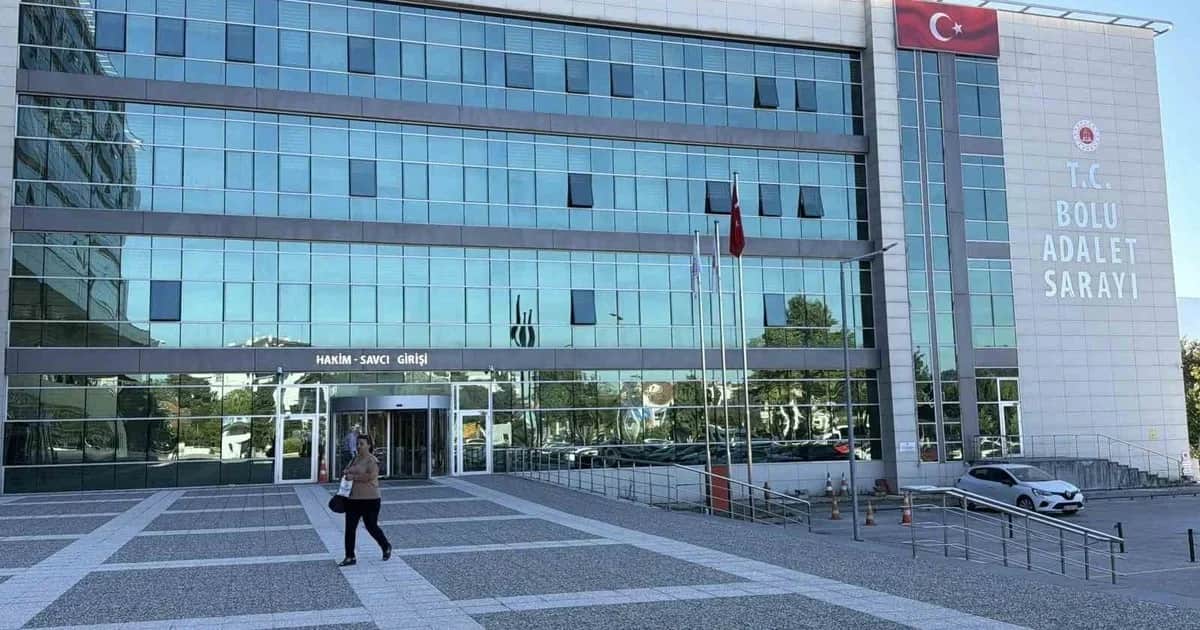Rüşvet davasında beyan verirken bayılan Tanju Özcan'ın tutukluluğu sürecek